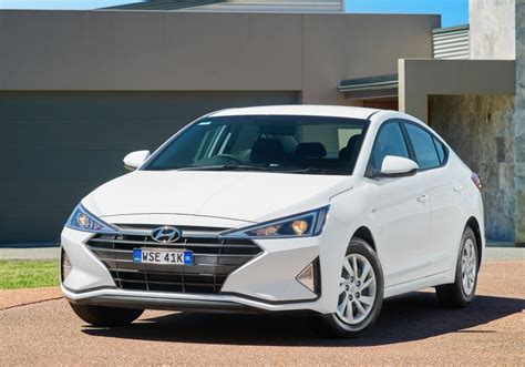 Hyundai Elantra 2019 Price
